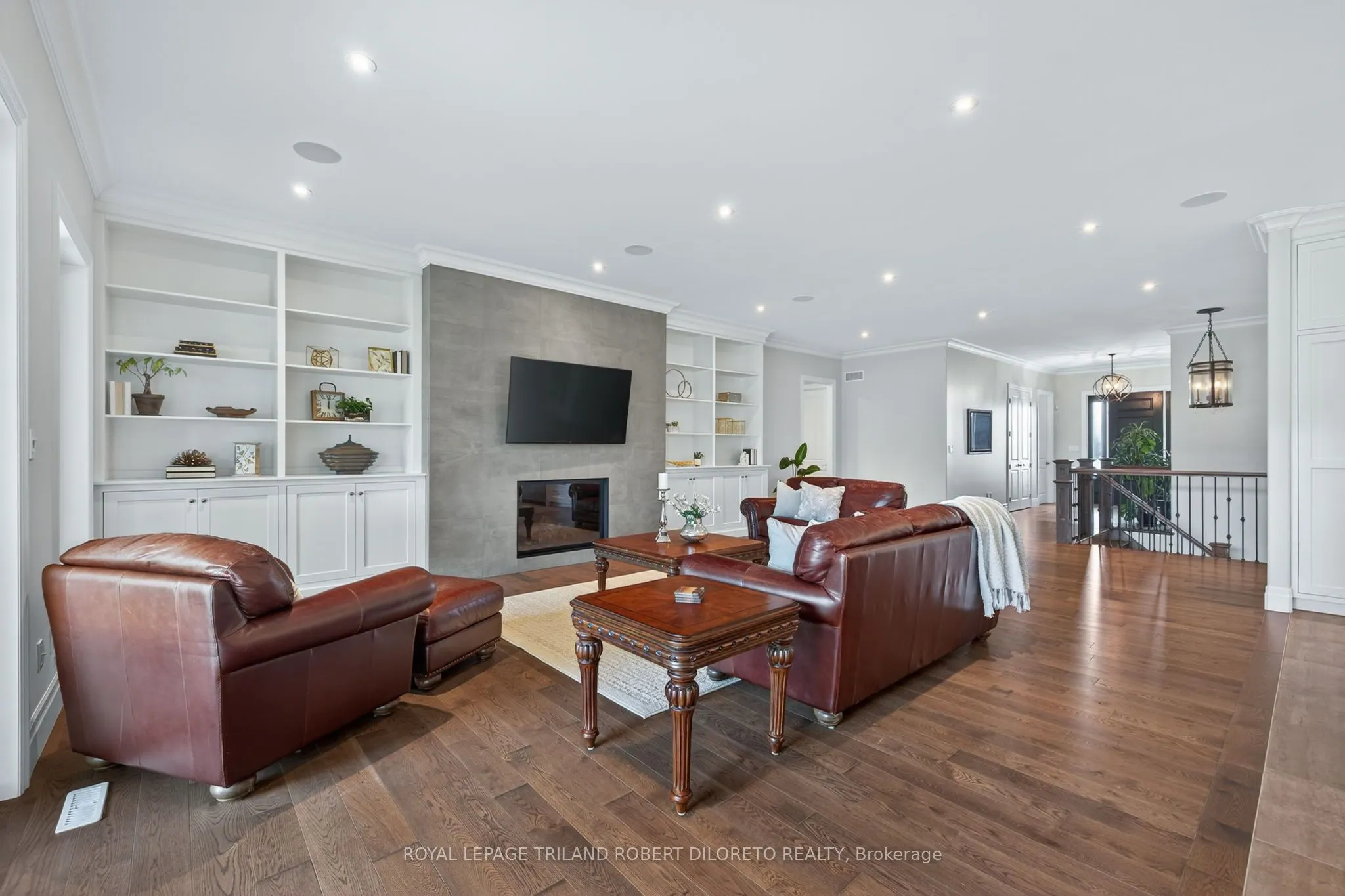 1445 Sunningdale Road W