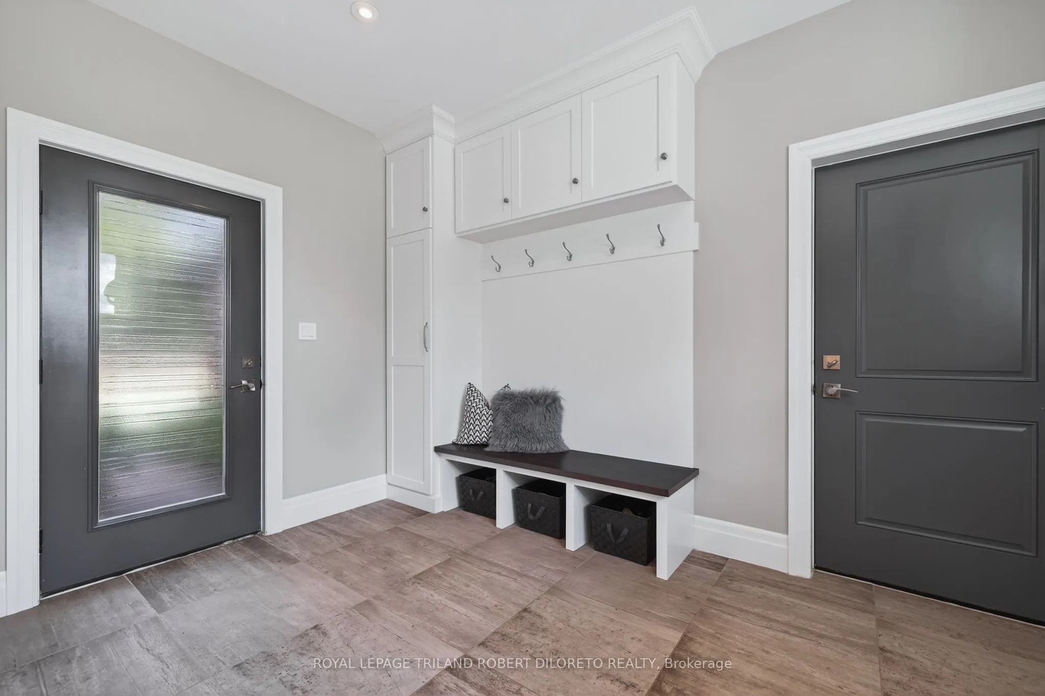 1445 Sunningdale Road W