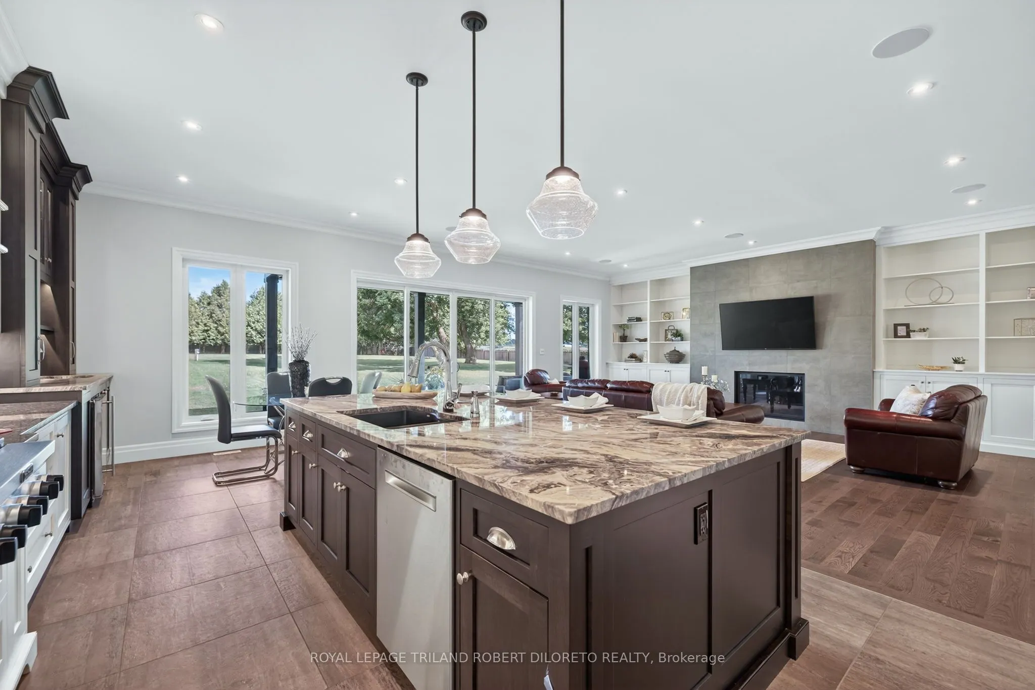 1445 Sunningdale Road W