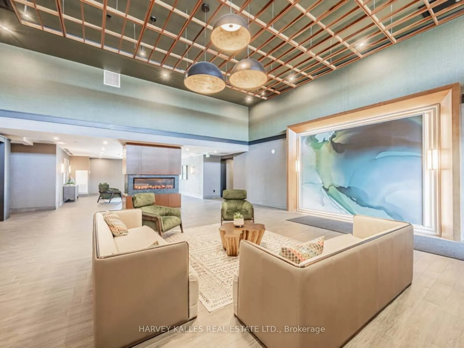 450 Dundas Street E, #704