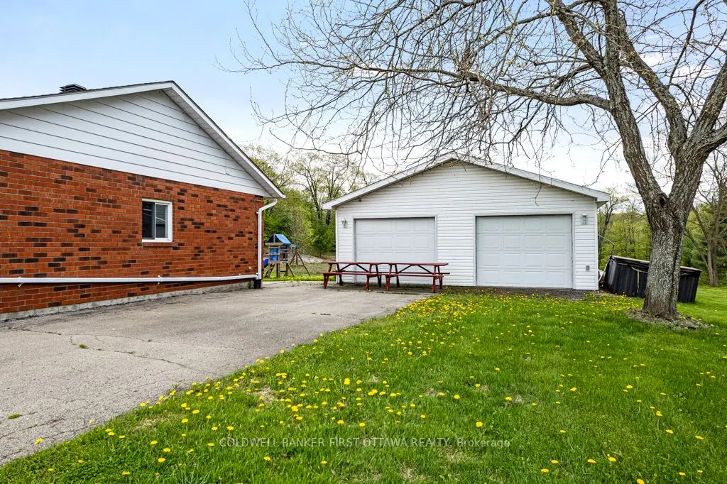 467 LAKE ELOIDA Road