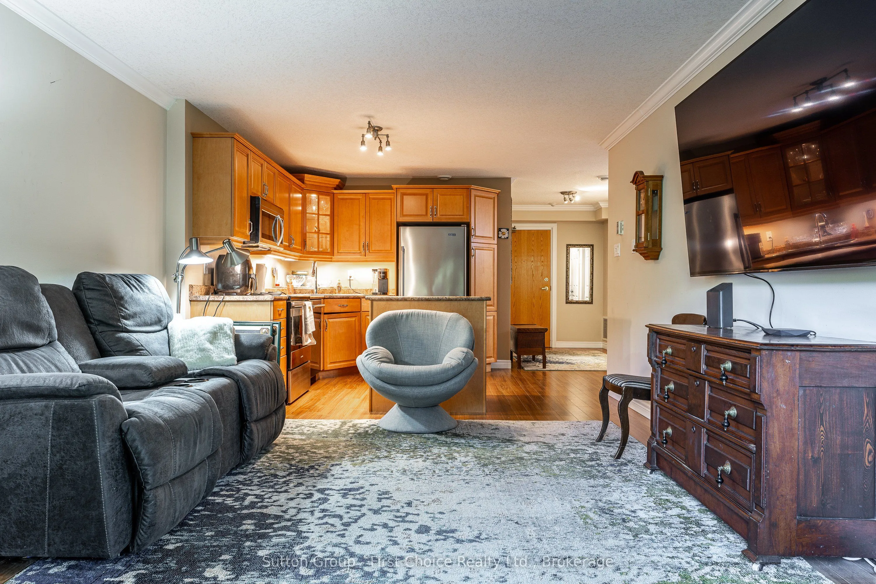 160 Romeo Street, #206