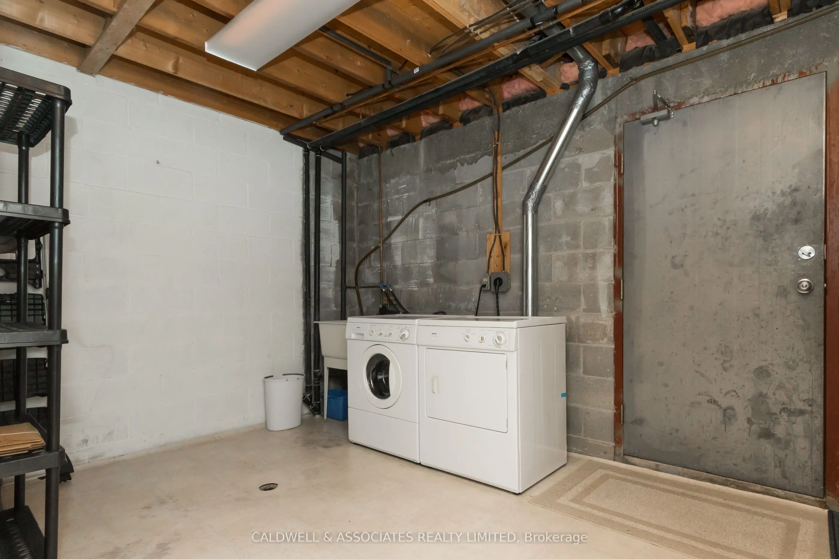 319 Mackay Street, #1