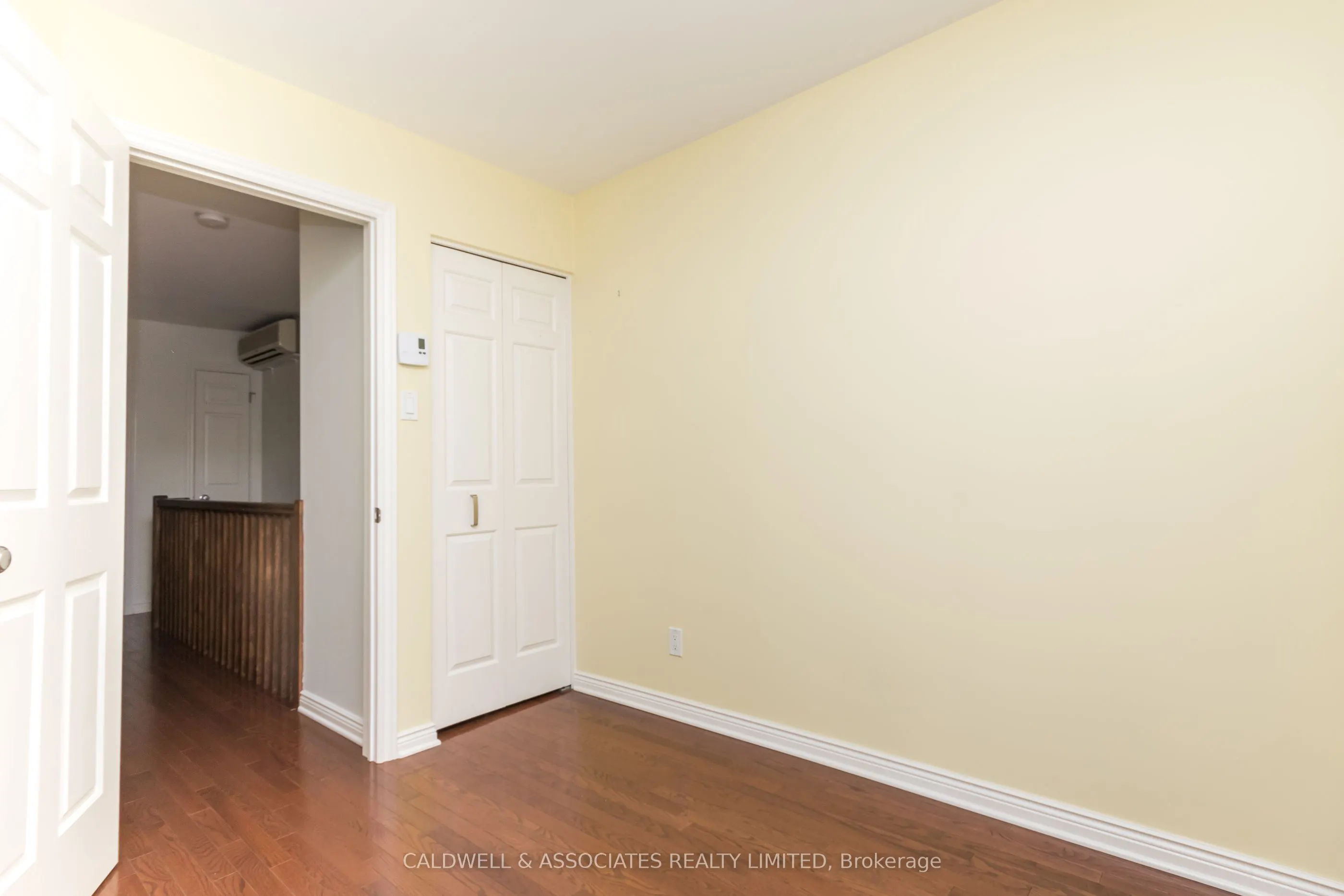 319 Mackay Street, #1