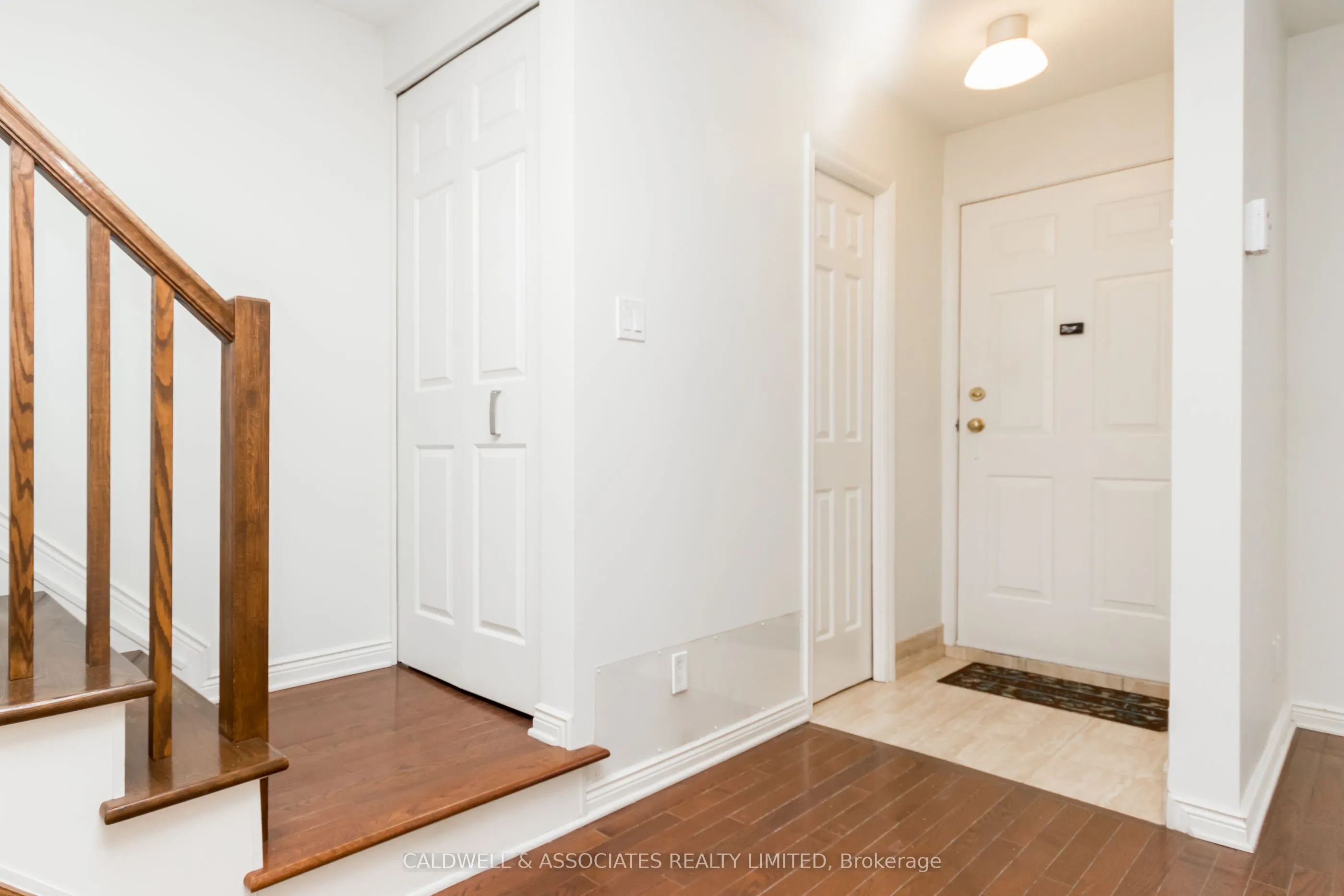 319 Mackay Street, #1