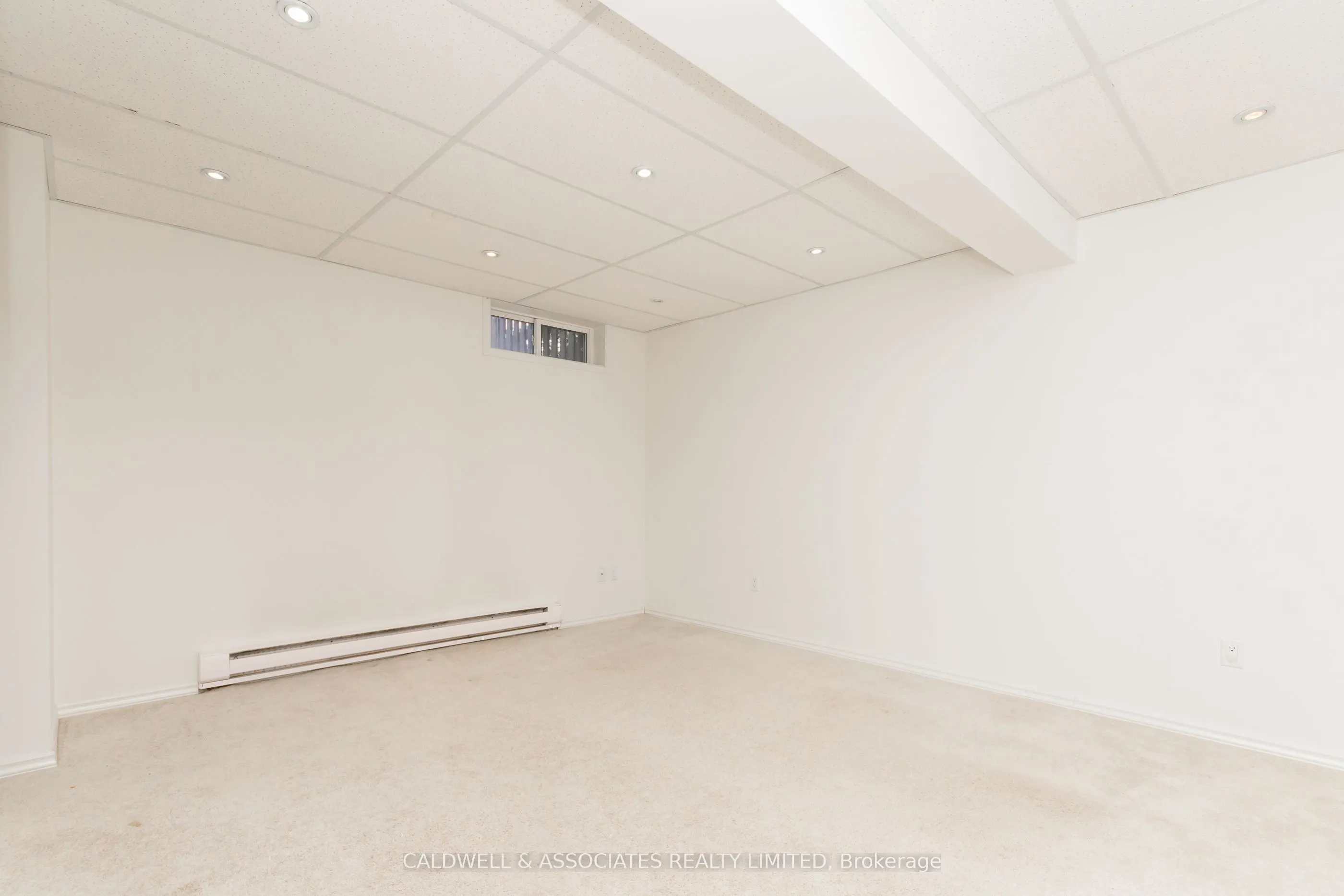 319 Mackay Street, #1