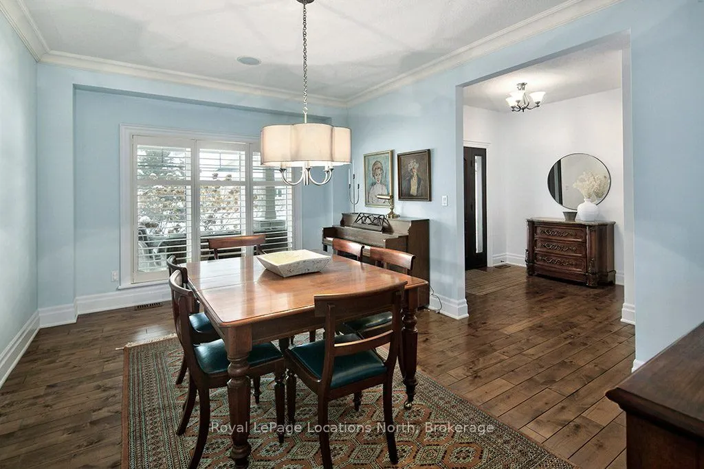 110 JOHN WATT Way