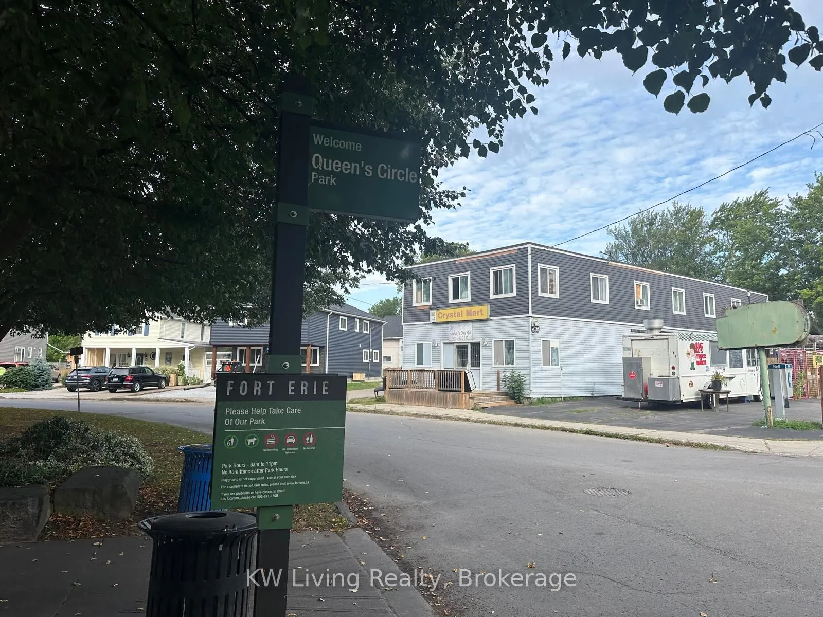 74 Queens Circle
