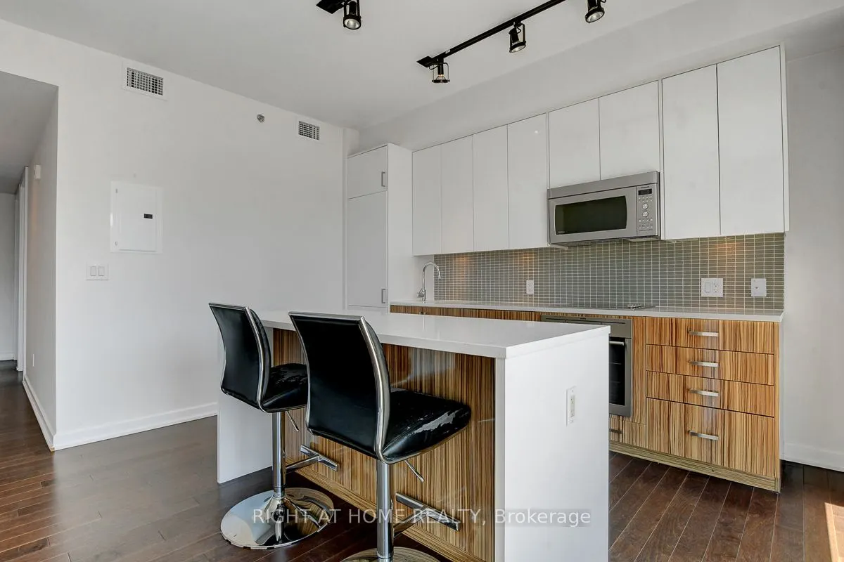 300 Lisgar Street, #504