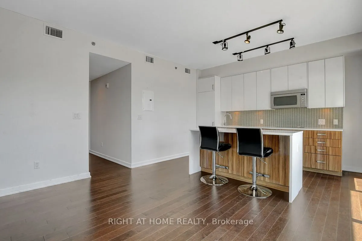 300 Lisgar Street, #504