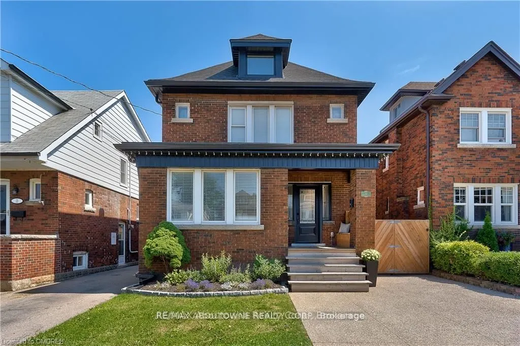23 OTTAWA Street S