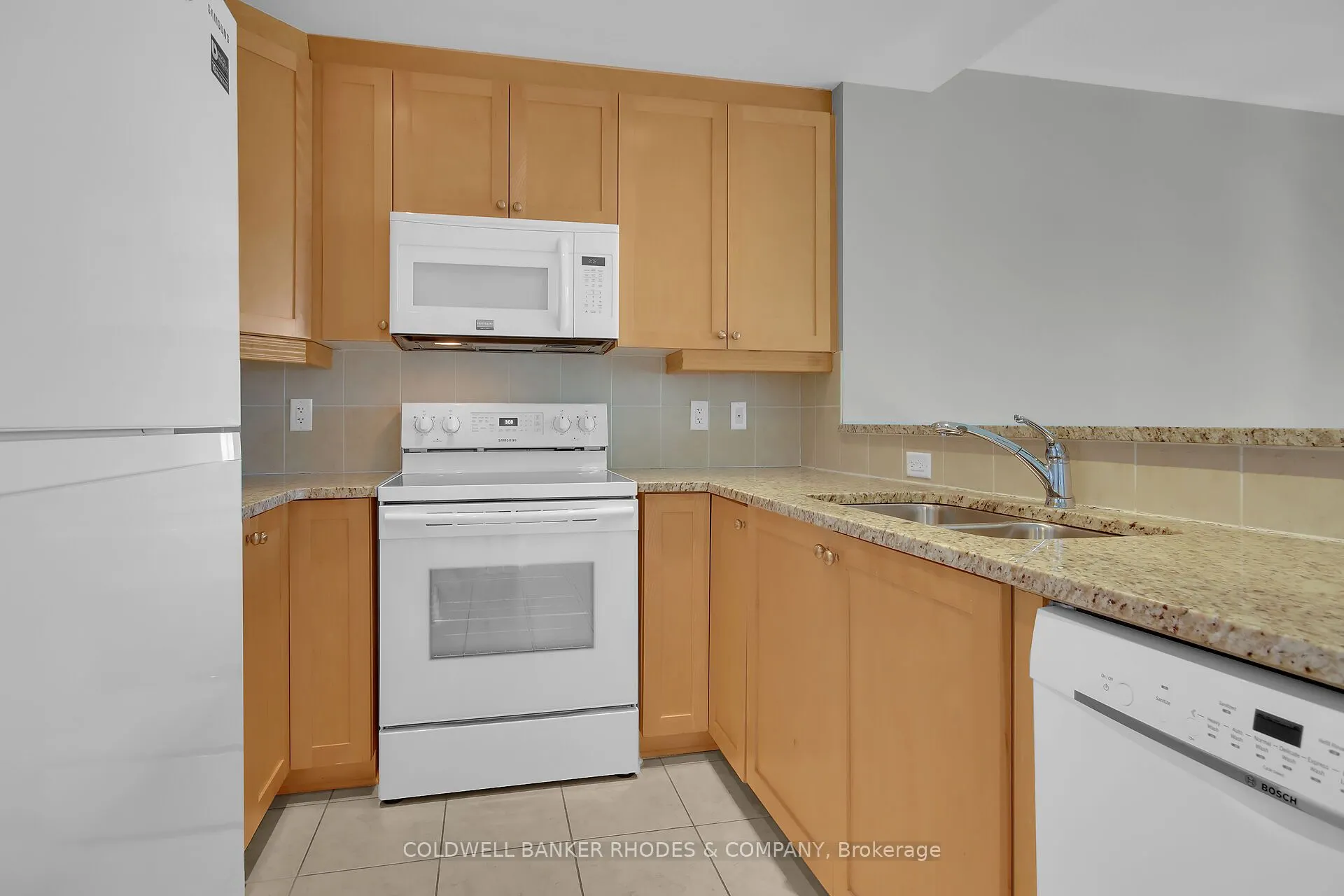 905 BEAUPARC Private, #521