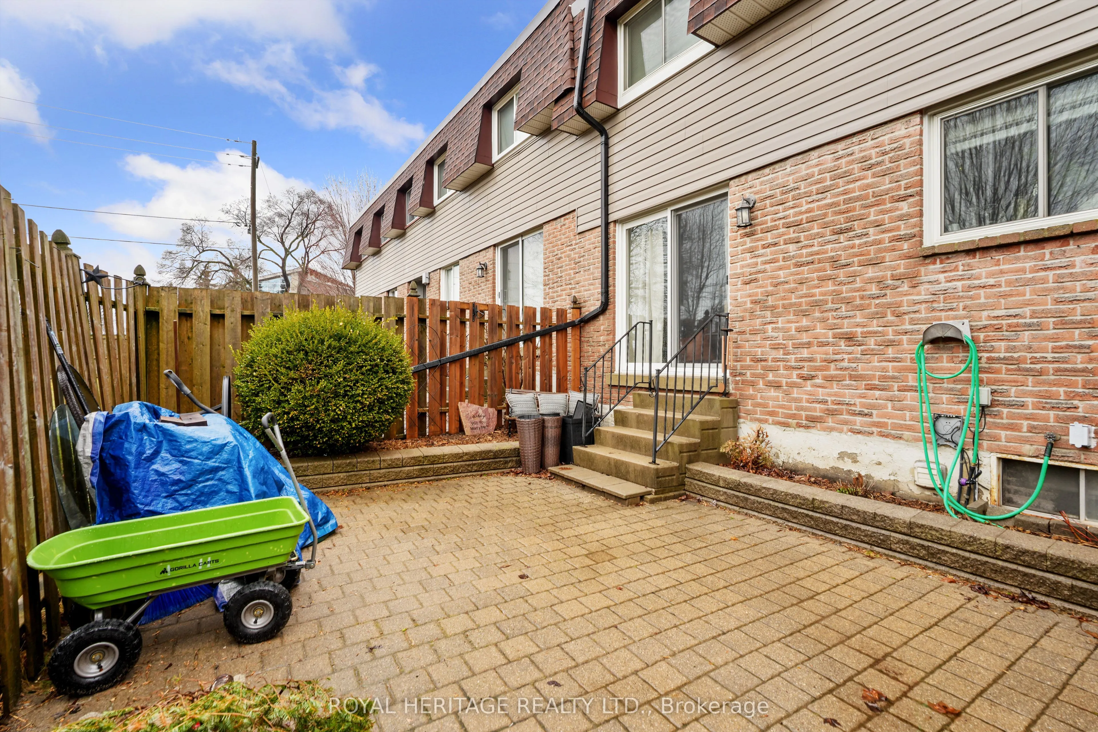 494 Elgin Street W, #5