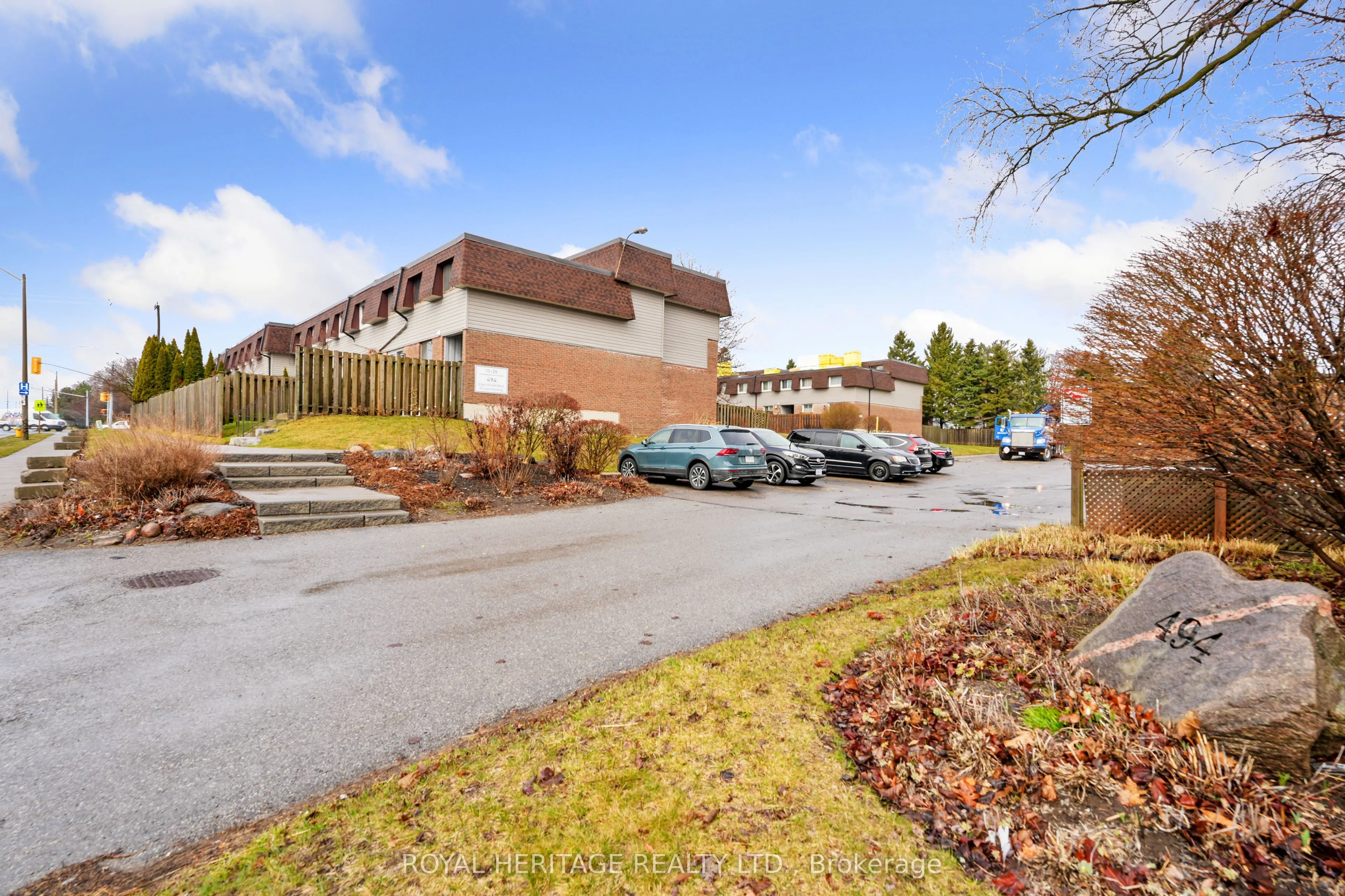 494 Elgin Street W, #5