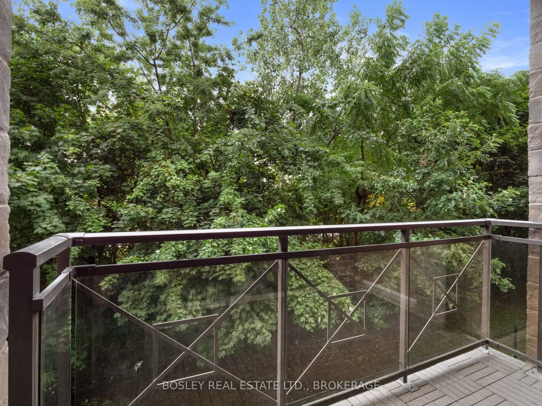 379 Scott Street, #202