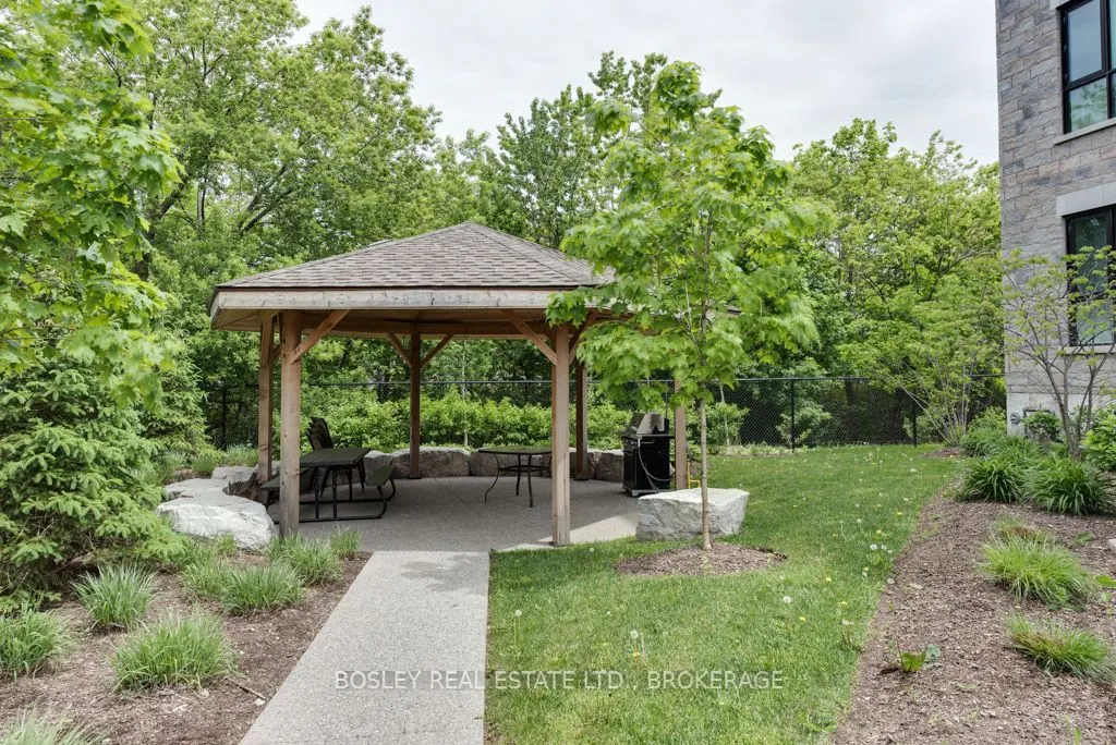 379 Scott Street, #202