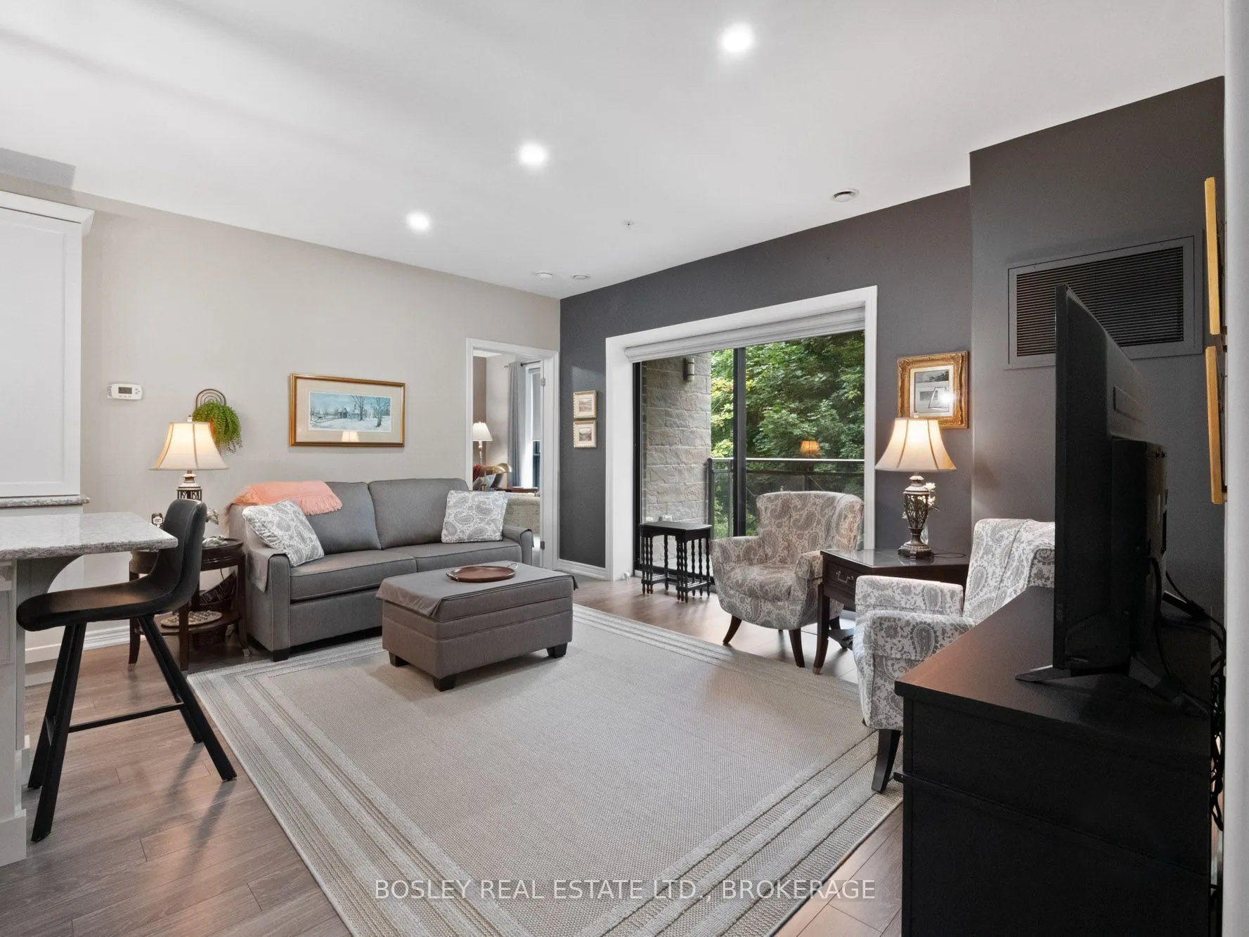379 Scott Street, #202