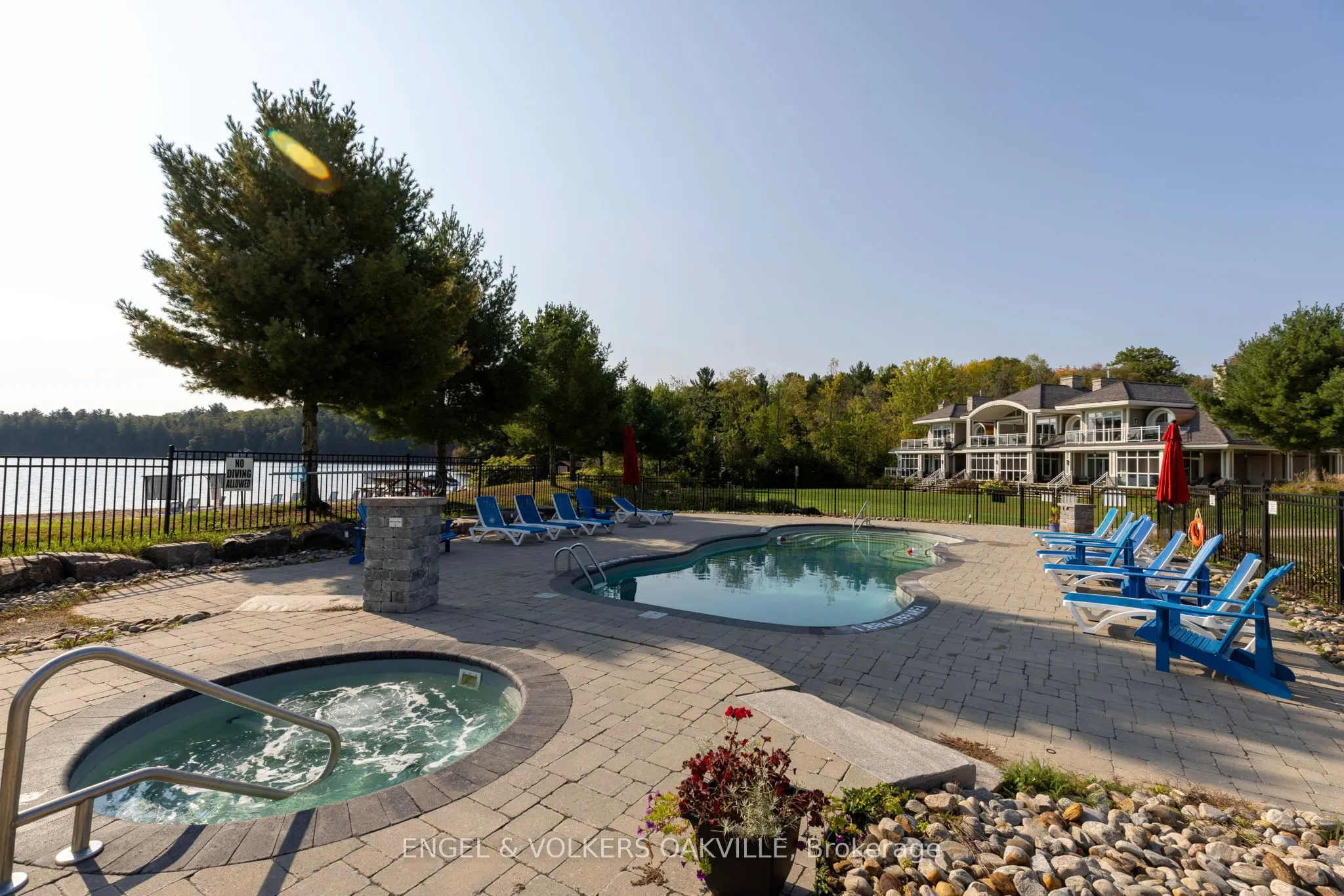1869 Muskoka Road 118 W, #C - 103