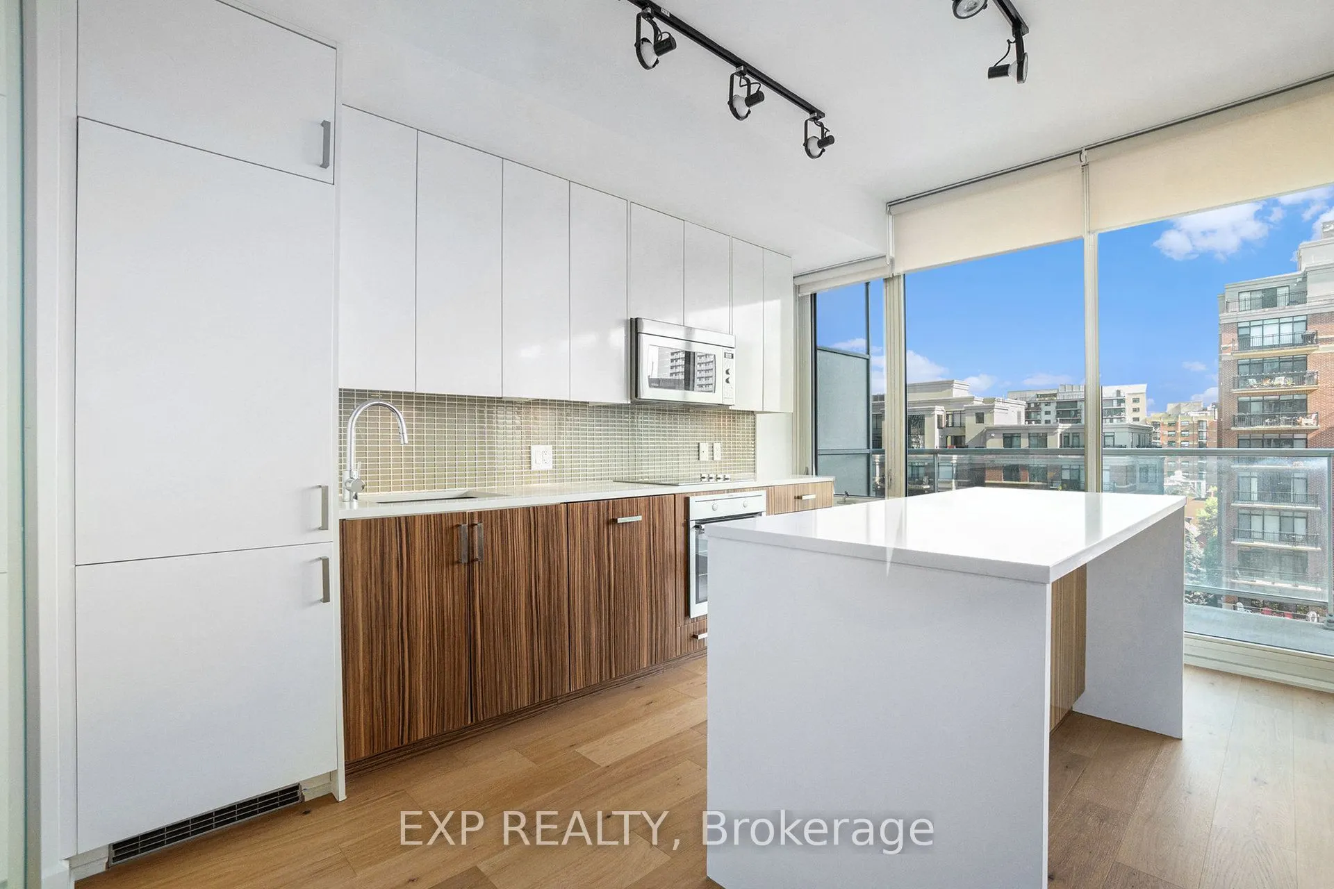 300 Lisgar Street, #707