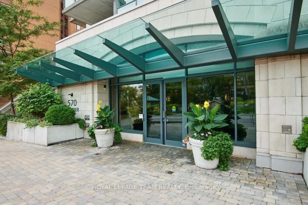 570 Laurier Avenue W, #701