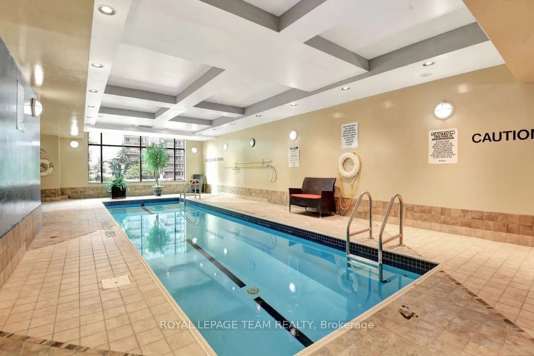 570 Laurier Avenue W, #701