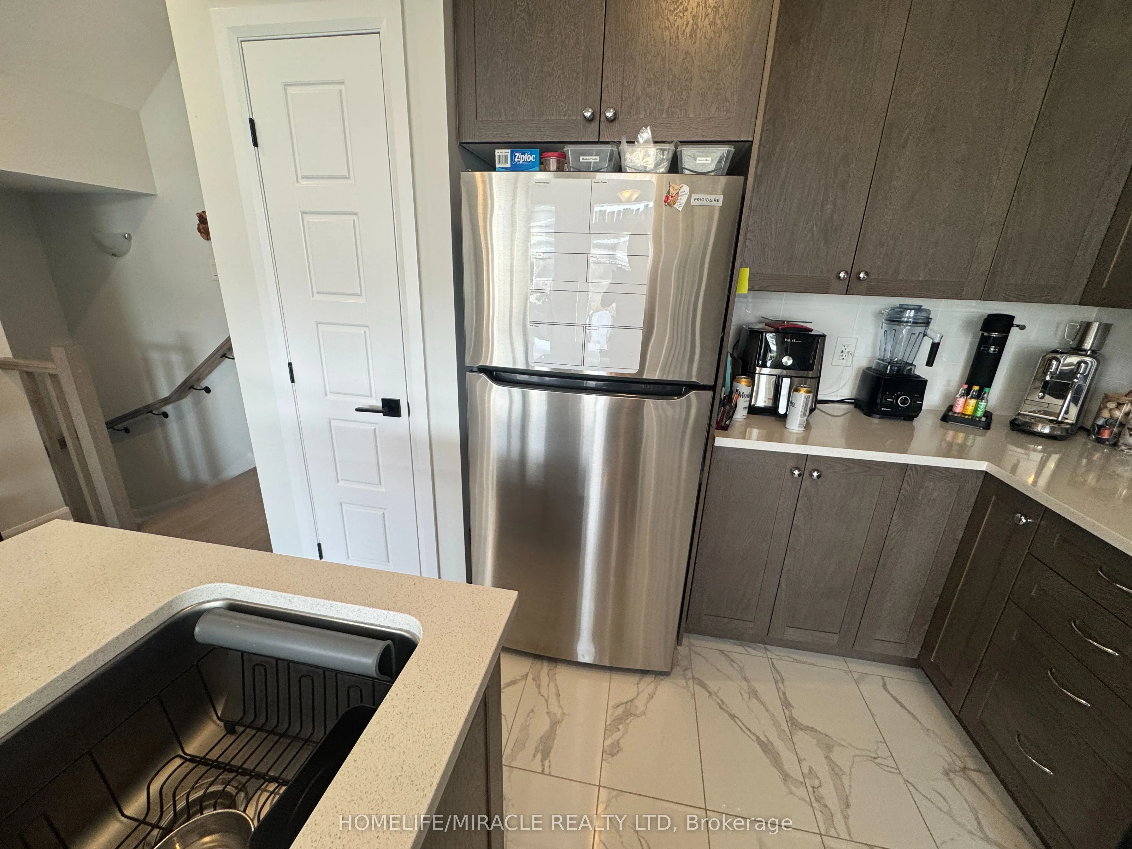 233 Elsie Macgill Walk