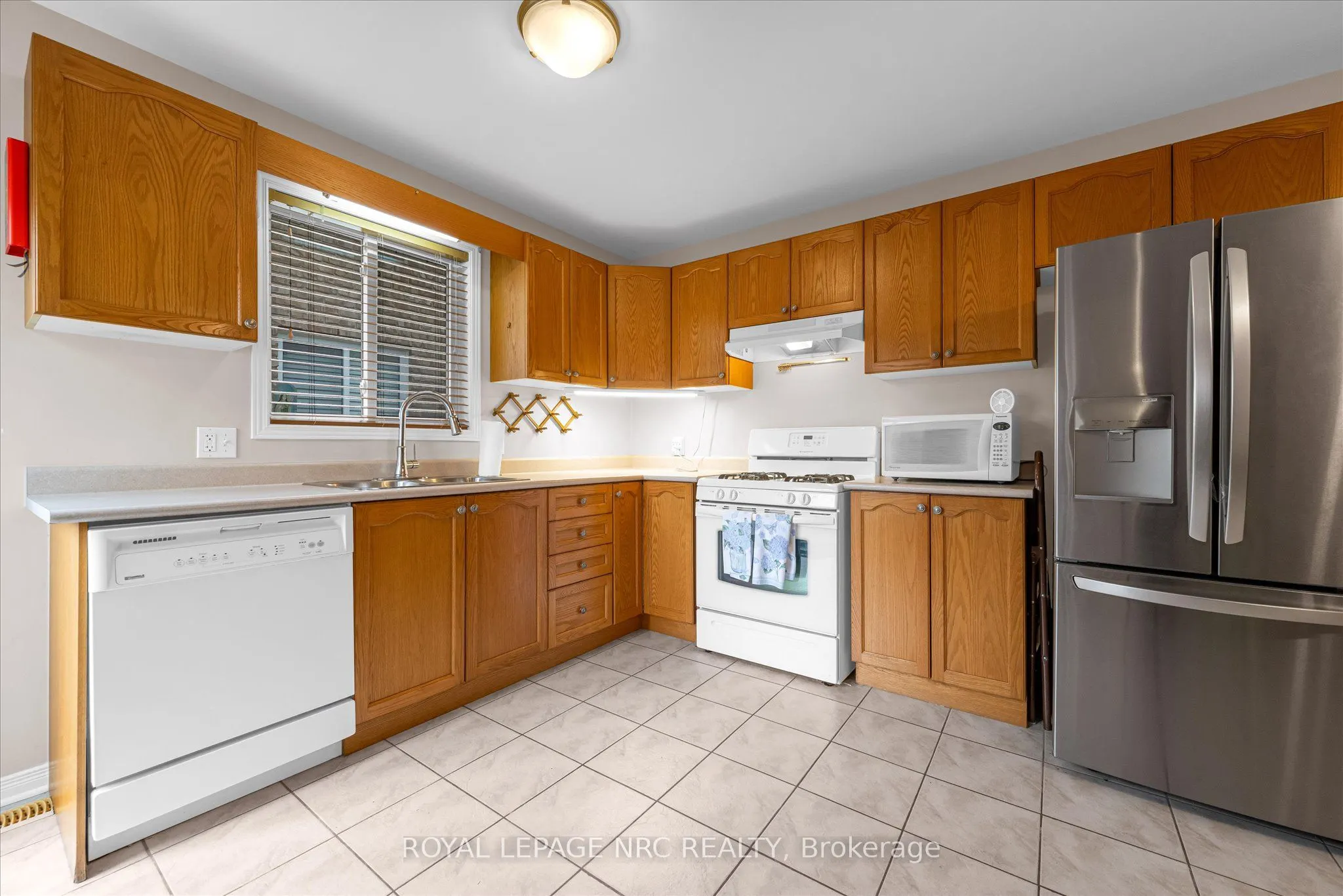 333 Lea Crescent