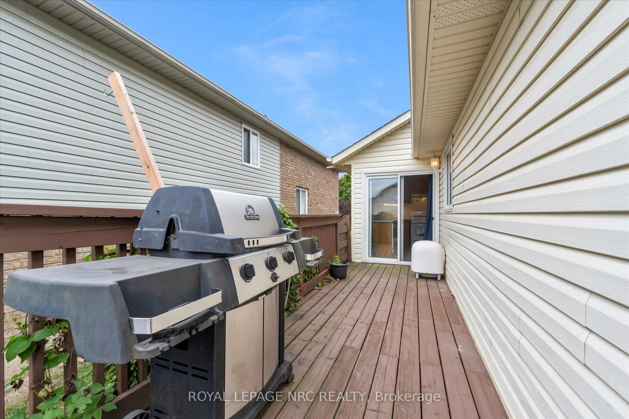 333 Lea Crescent