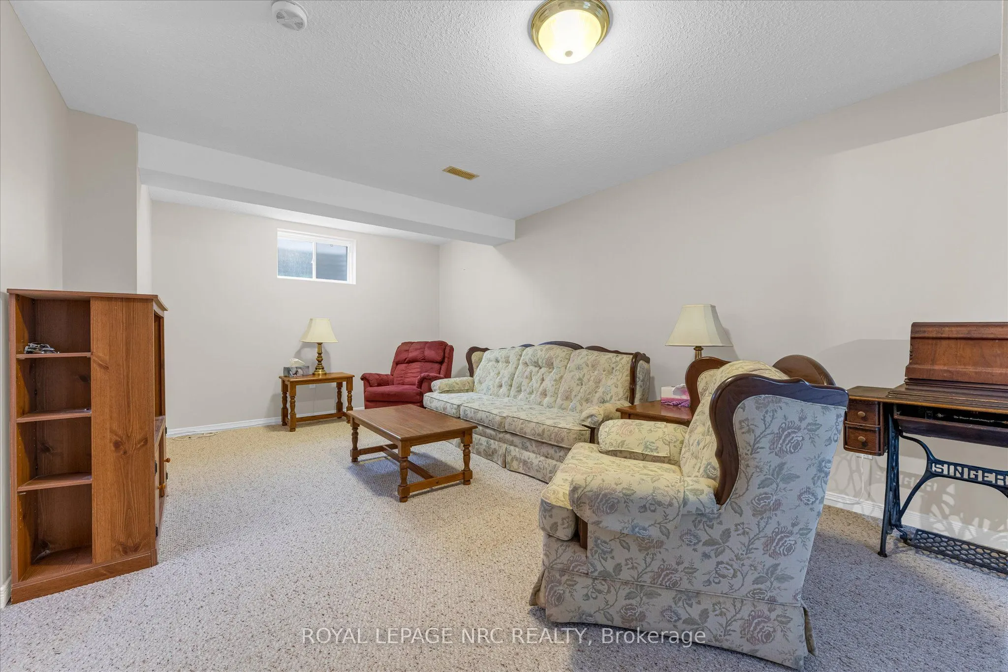 333 Lea Crescent
