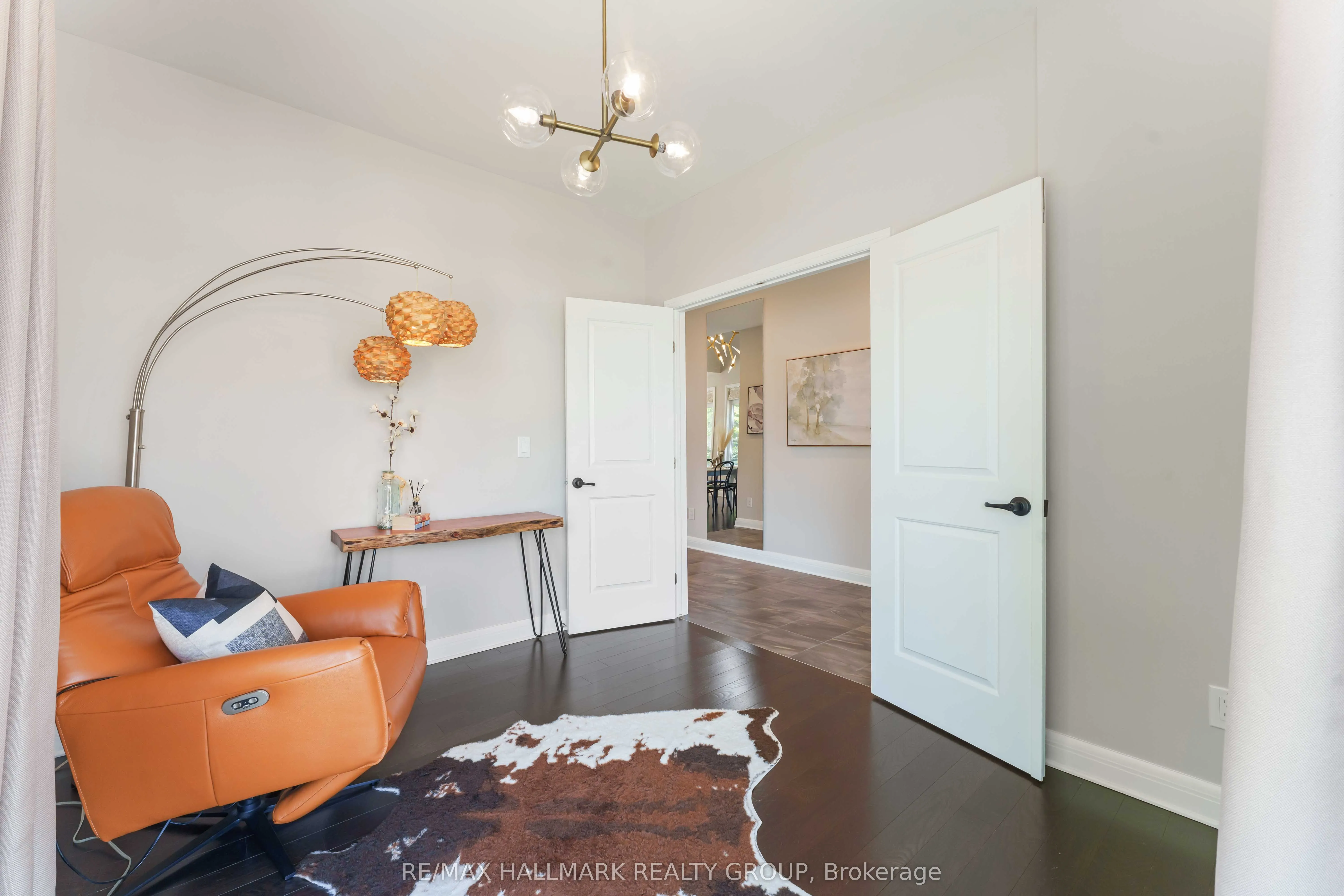 155 Escarpment Crescent