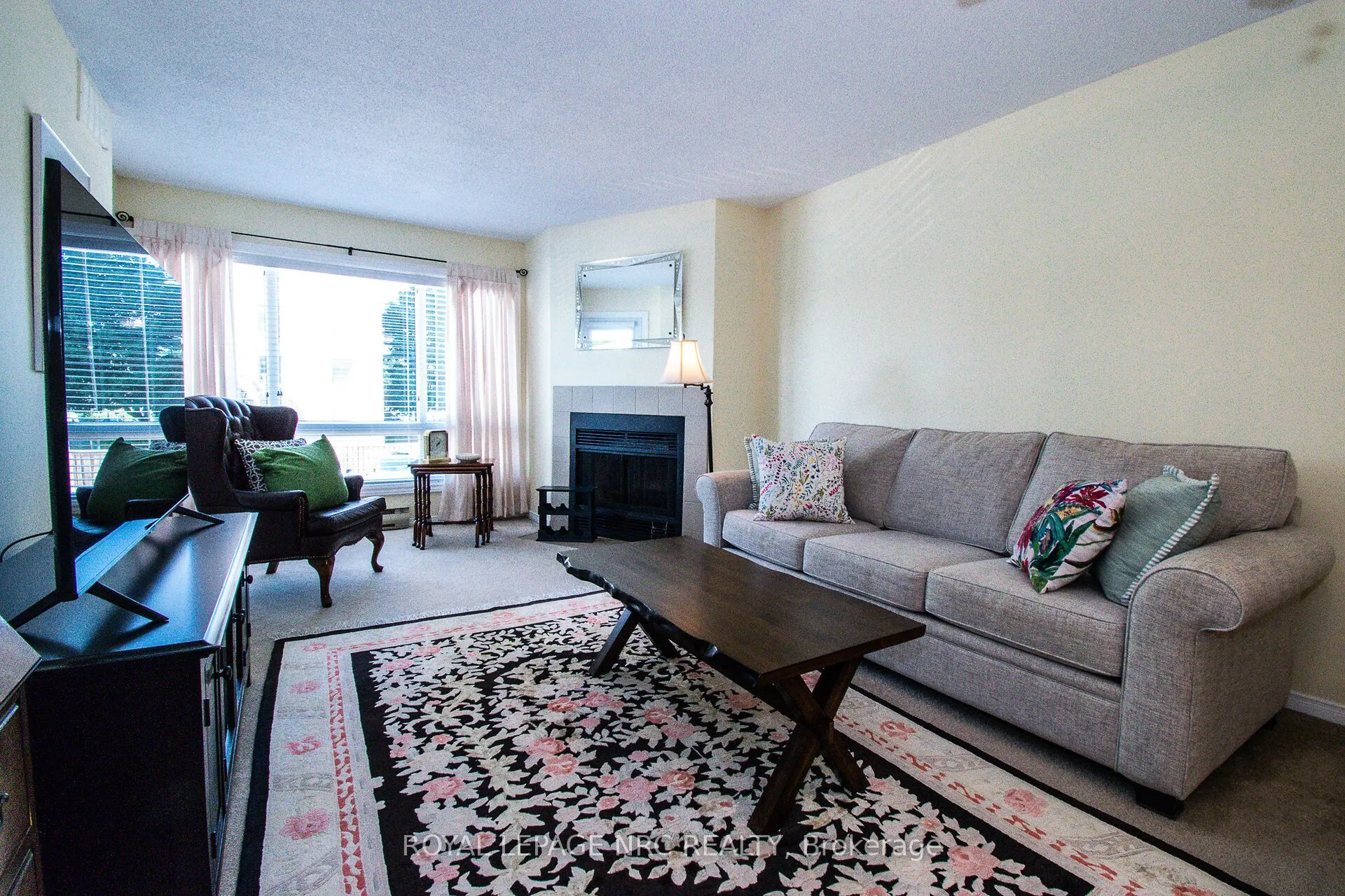 78 Roehampton Avenue, #217