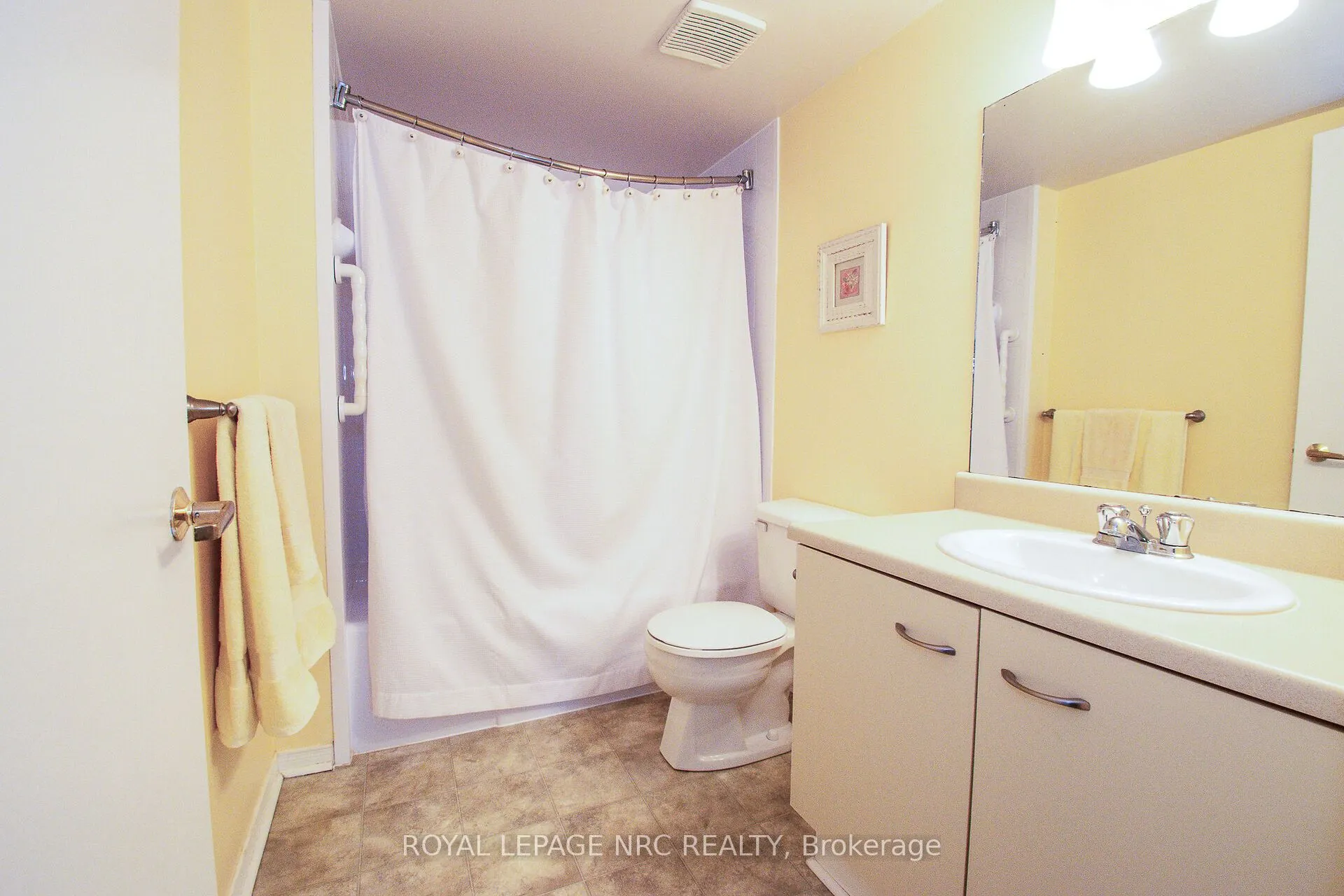 78 Roehampton Avenue, #217