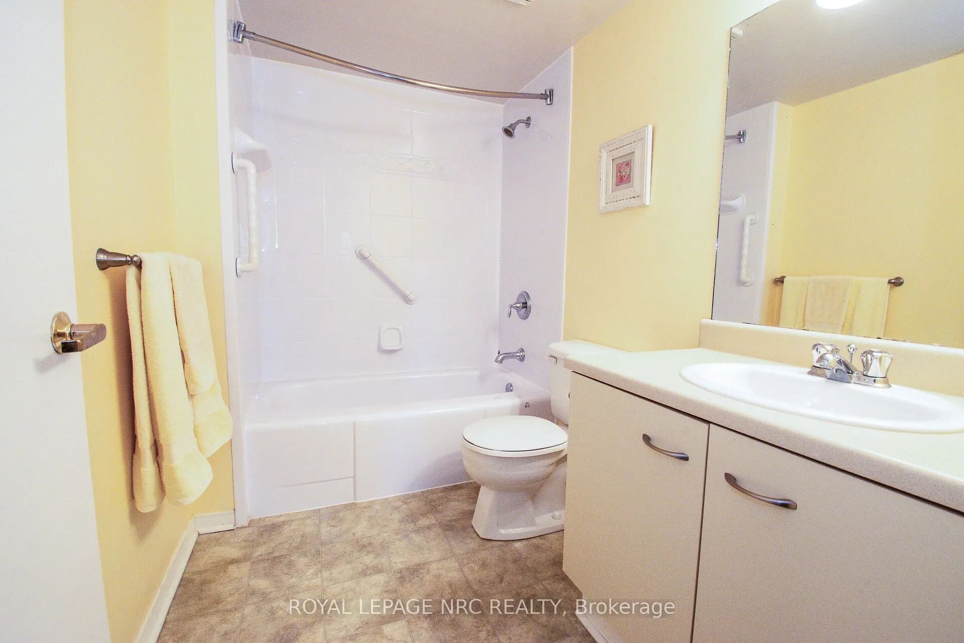 78 Roehampton Avenue, #217