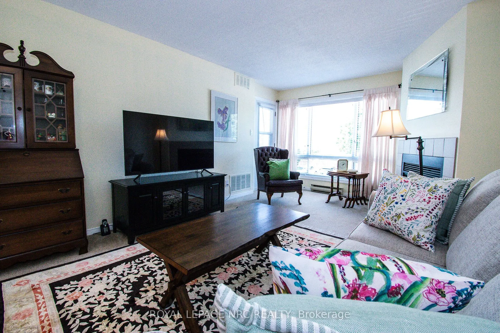 78 Roehampton Avenue, #217