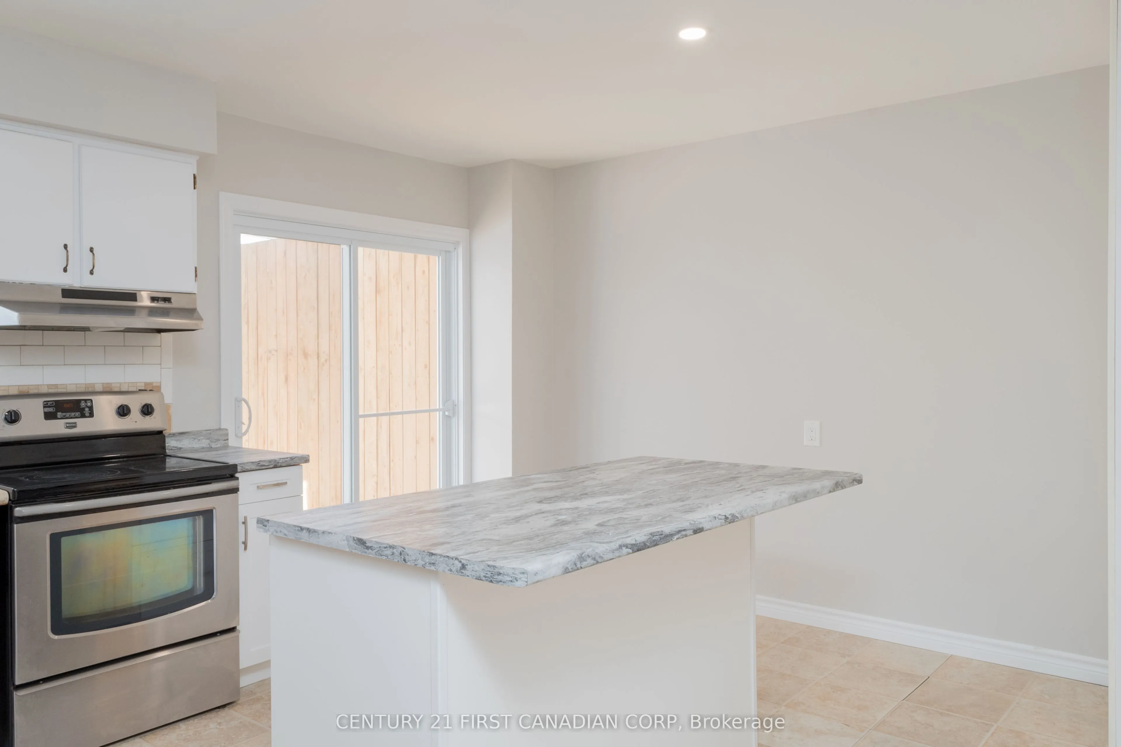 111 Woodrow Crescent