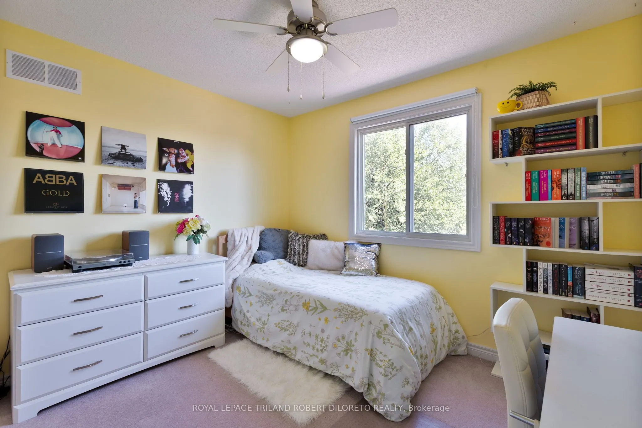 2363 Meadowgate Boulevard