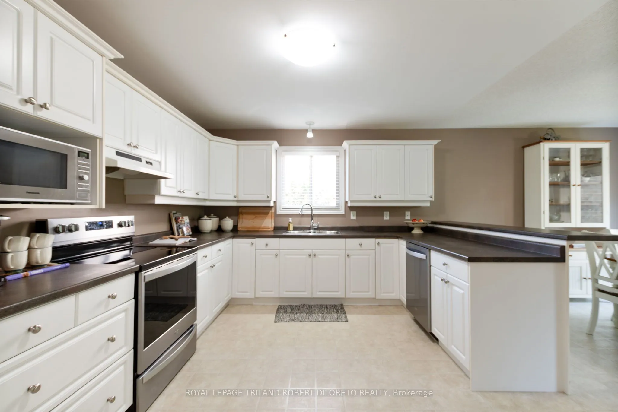 2363 Meadowgate Boulevard