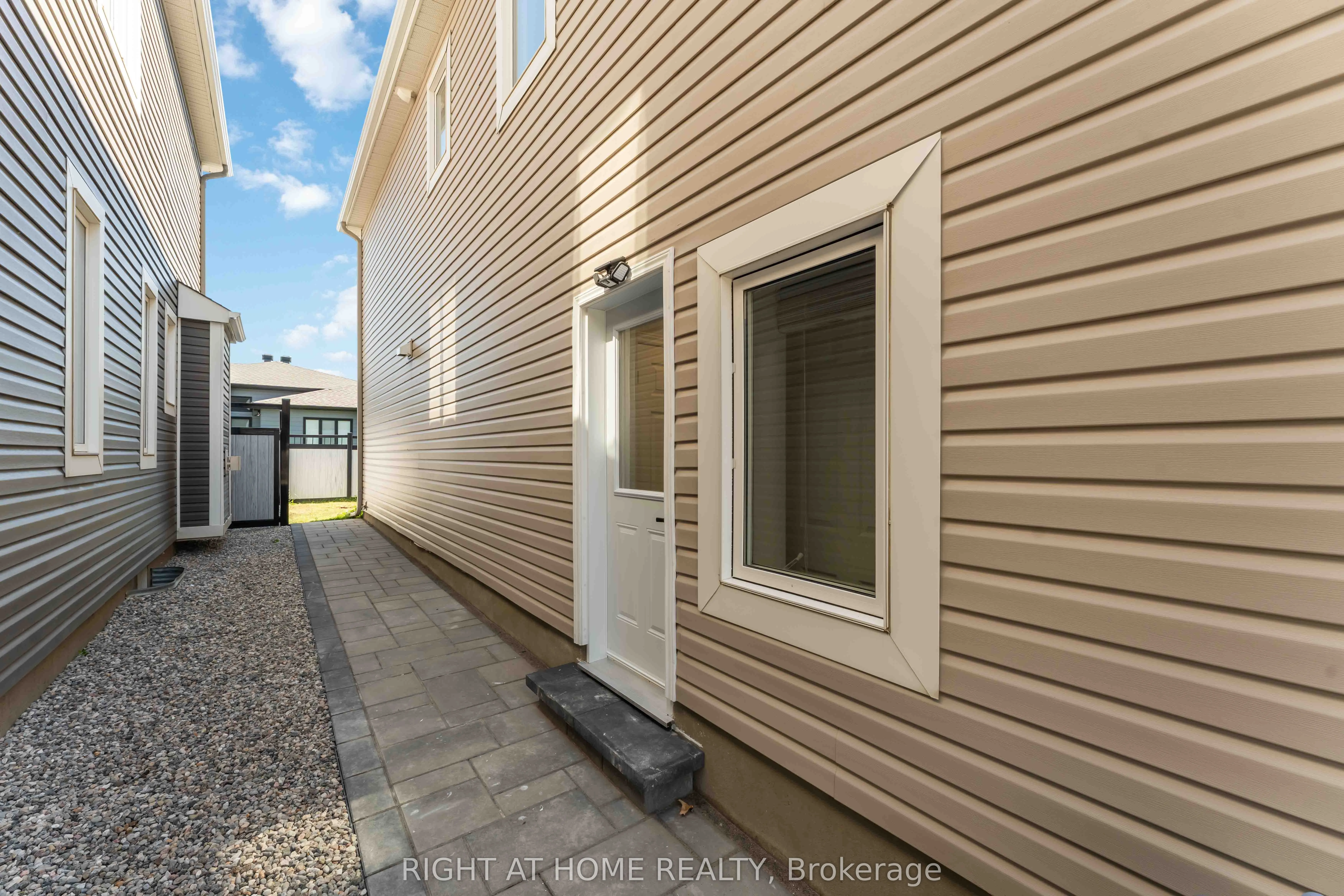333 Rouncey Road