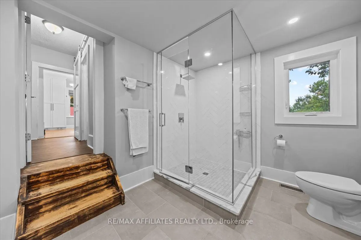 3904 March Road