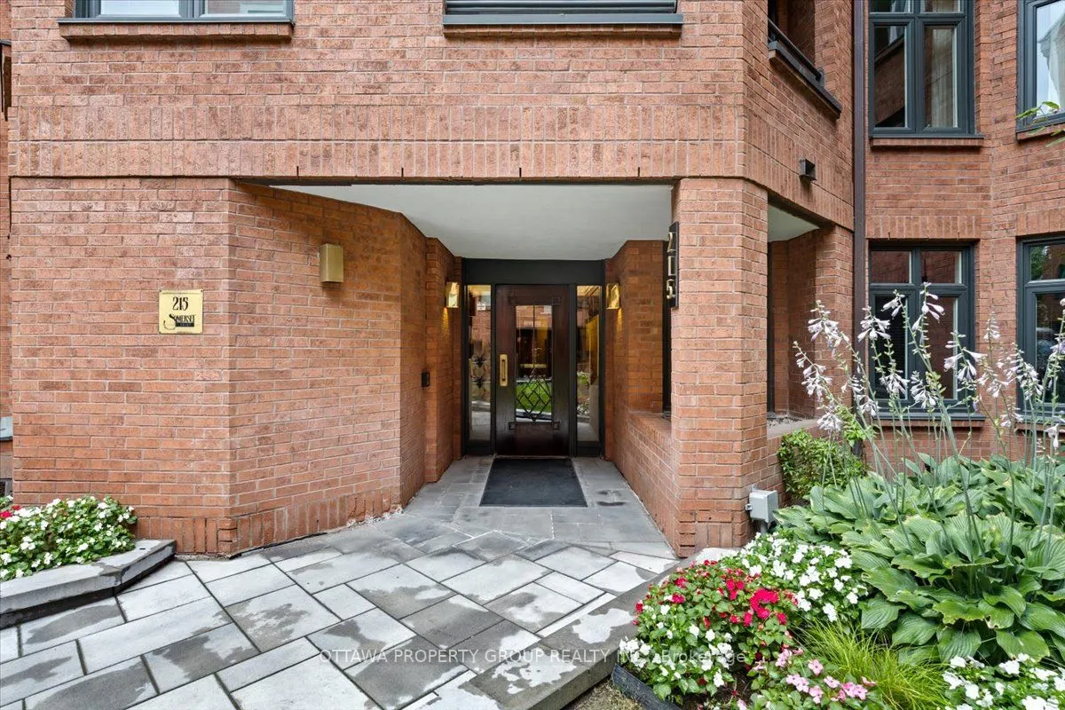 215 Somerset Street W