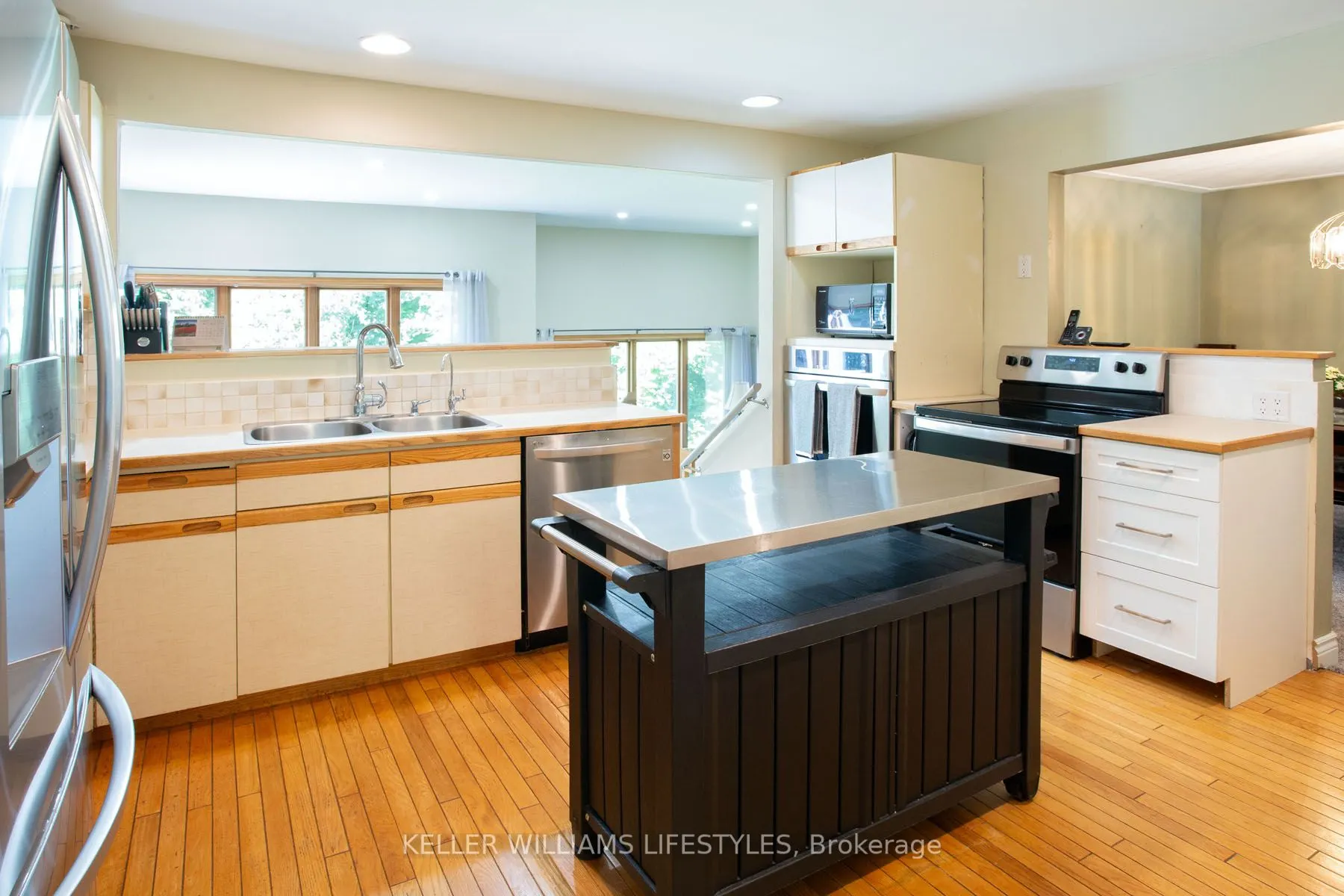4 Burdock Court