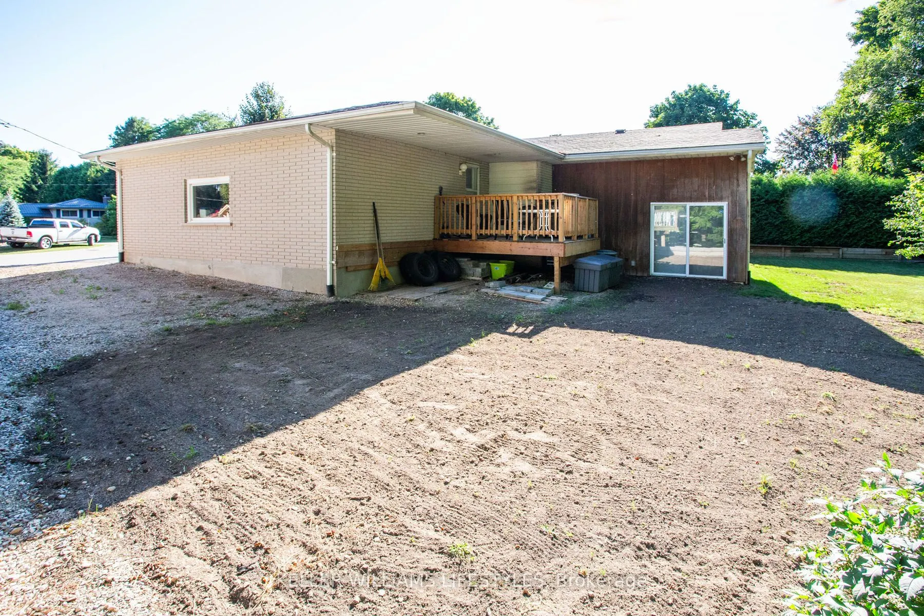 4 Burdock Court