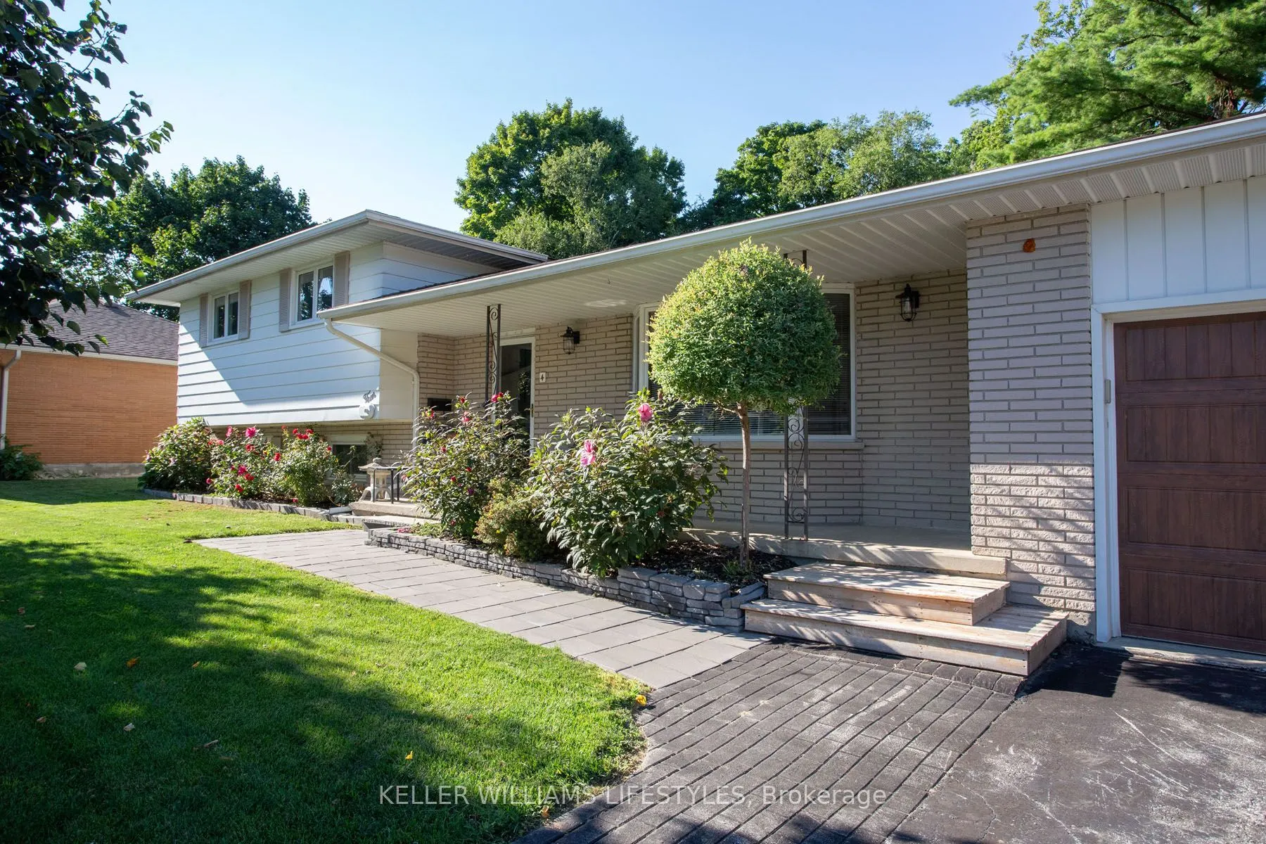 4 Burdock Court
