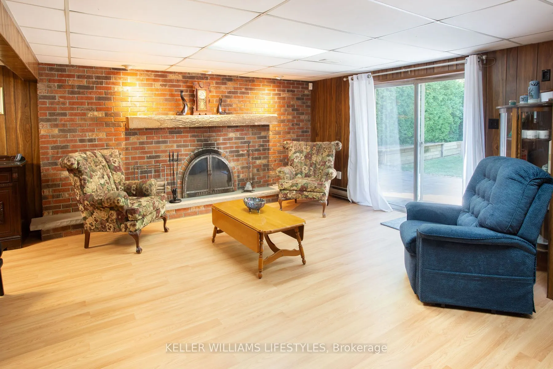 4 Burdock Court