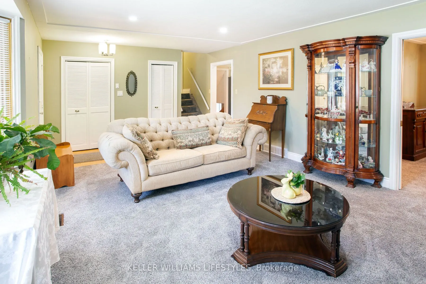 4 Burdock Court