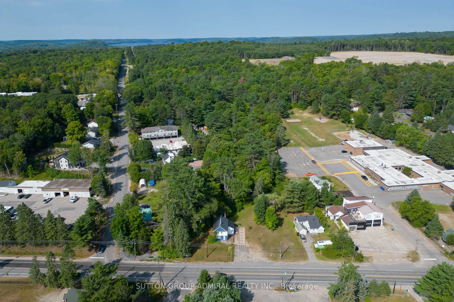 538 Muskoka Road N, #3
