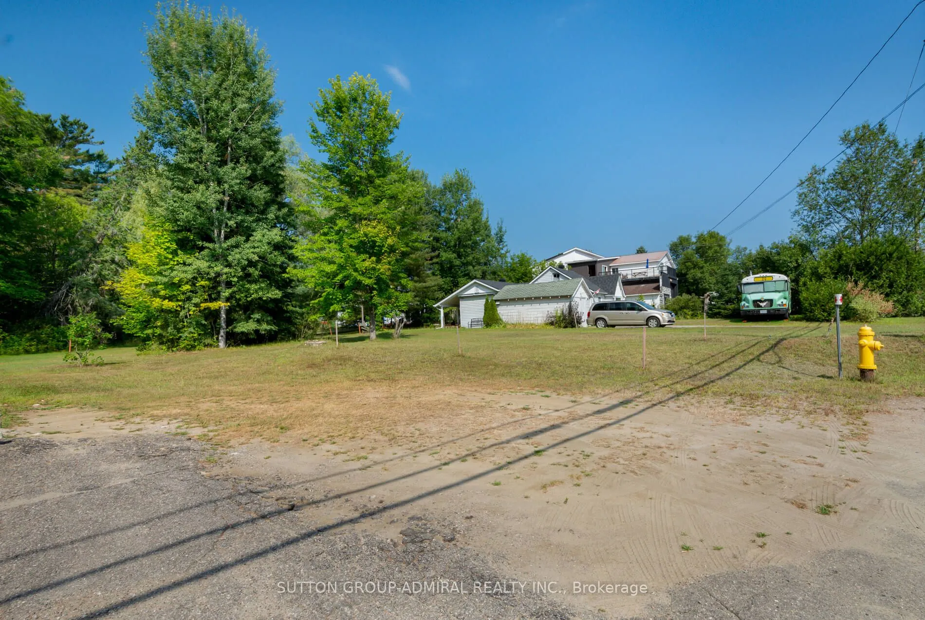 538 Muskoka Road N, #3