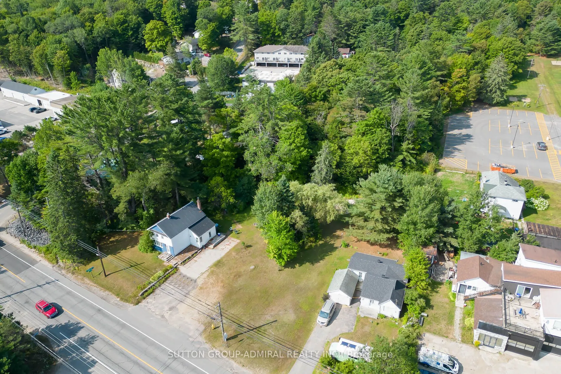 538 Muskoka Road N, #3
