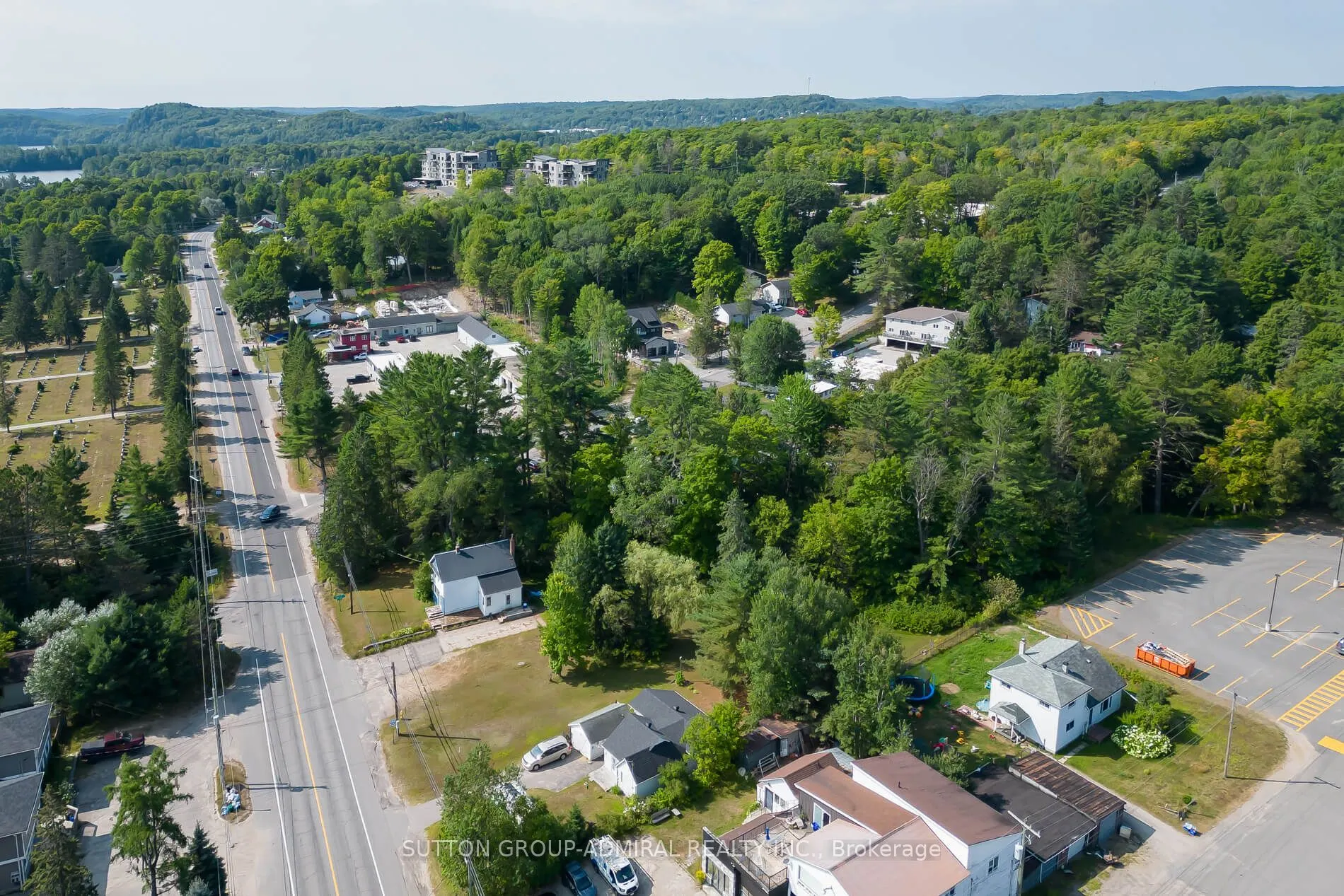 538 Muskoka Road N, #3