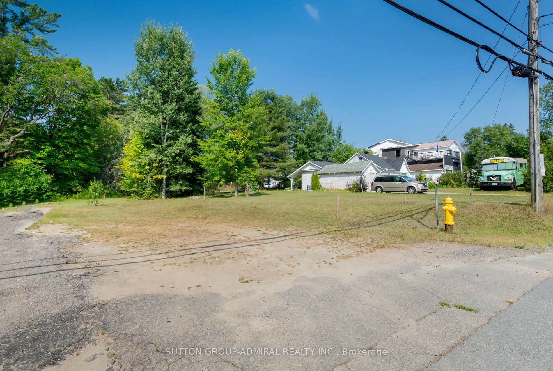 538 Muskoka Road N, #3